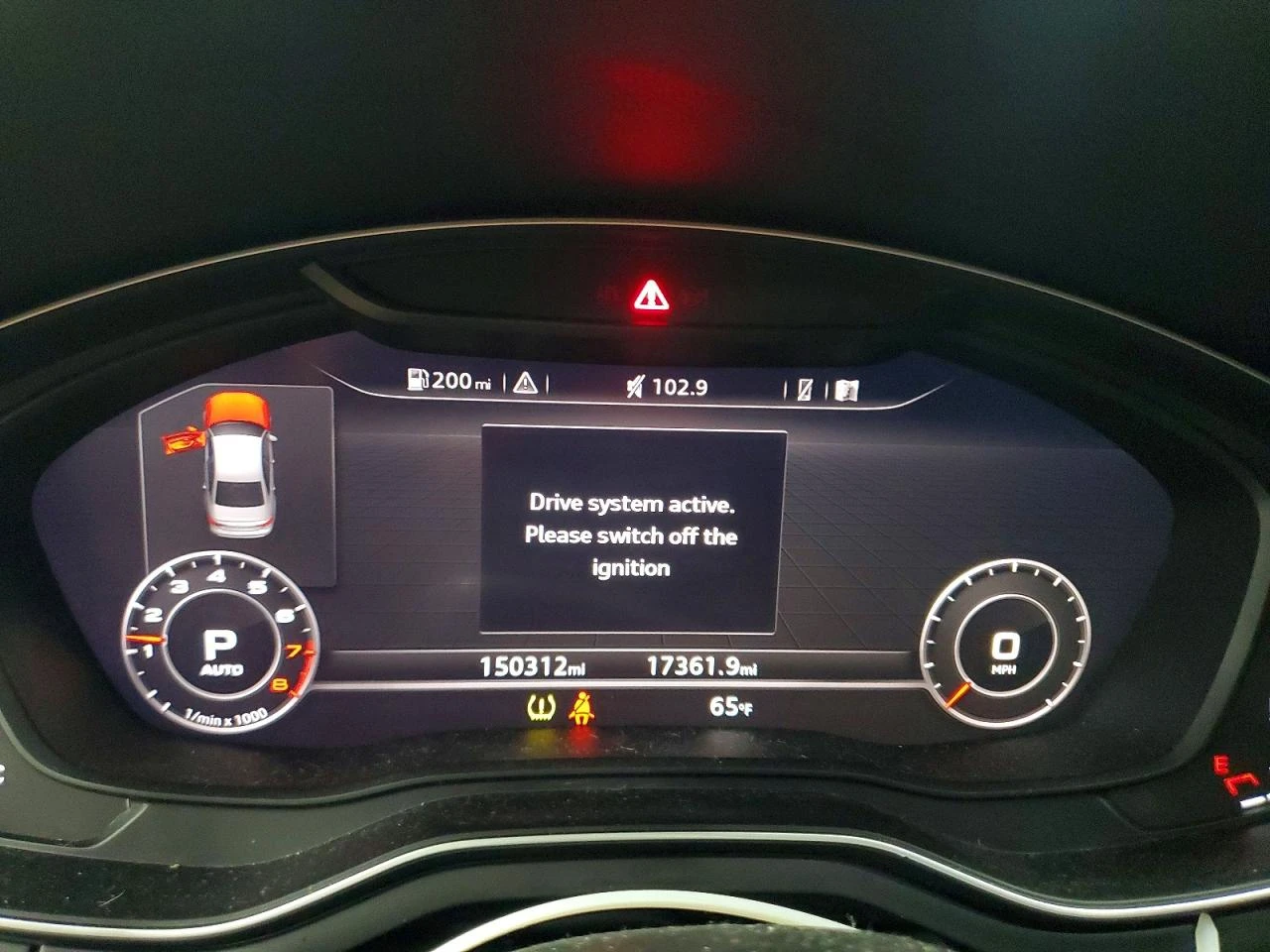 Audi A4 2.0l Premium, снимка 9 - Автомобили и джипове - 54919524