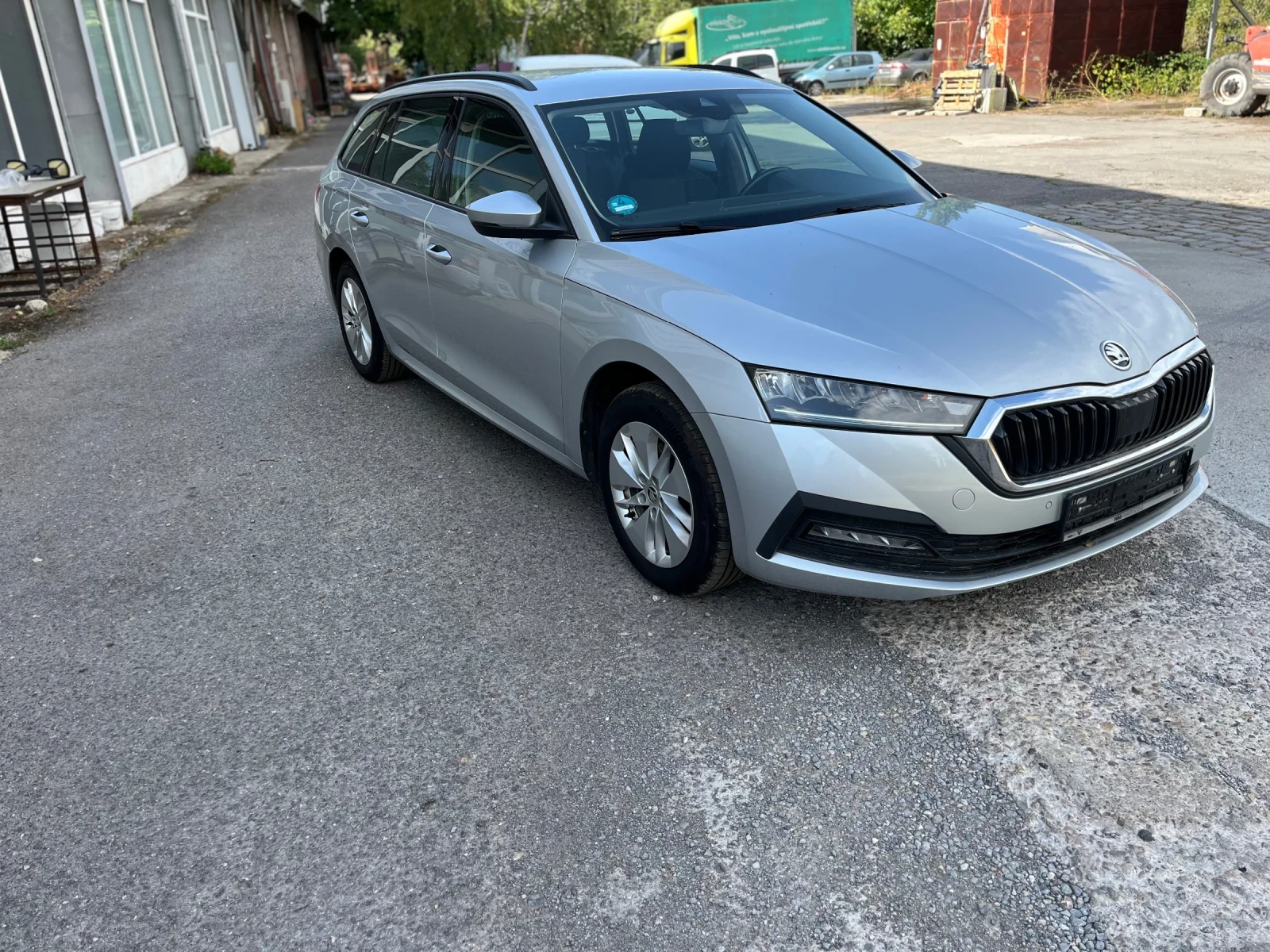 Skoda Octavia 2.0TDI DSG, снимка 3 - Автомобили и джипове - 54928939