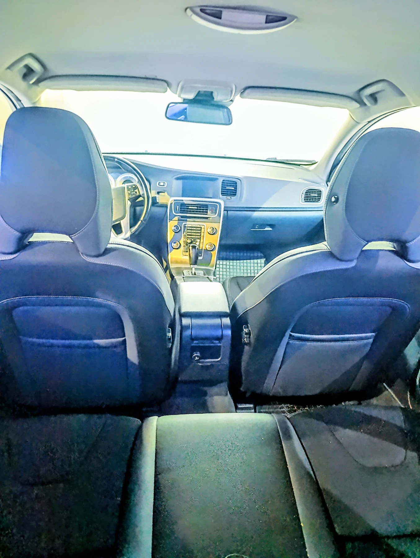 Volvo V60 2.0 D3 163 k.c., снимка 12 - Автомобили и джипове - 55166043