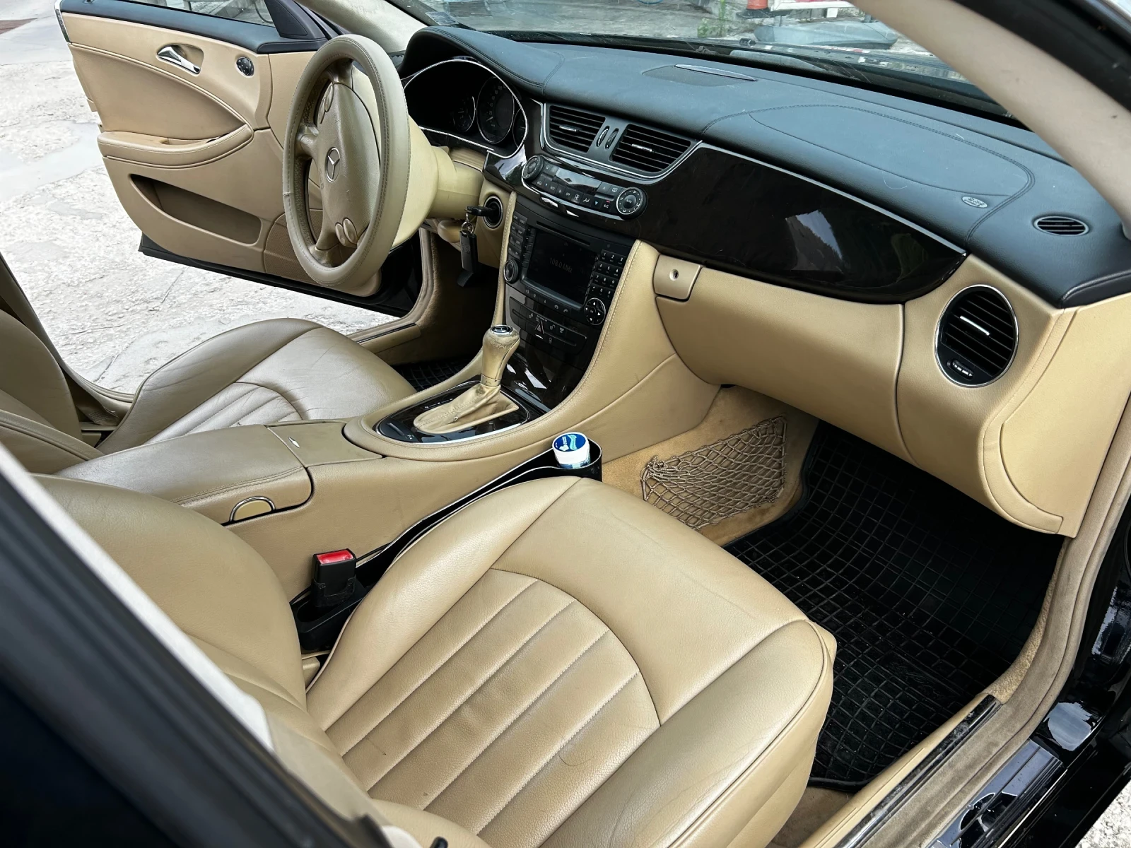 Mercedes-Benz CLS 320, снимка 6 - Автомобили и джипове - 55211323