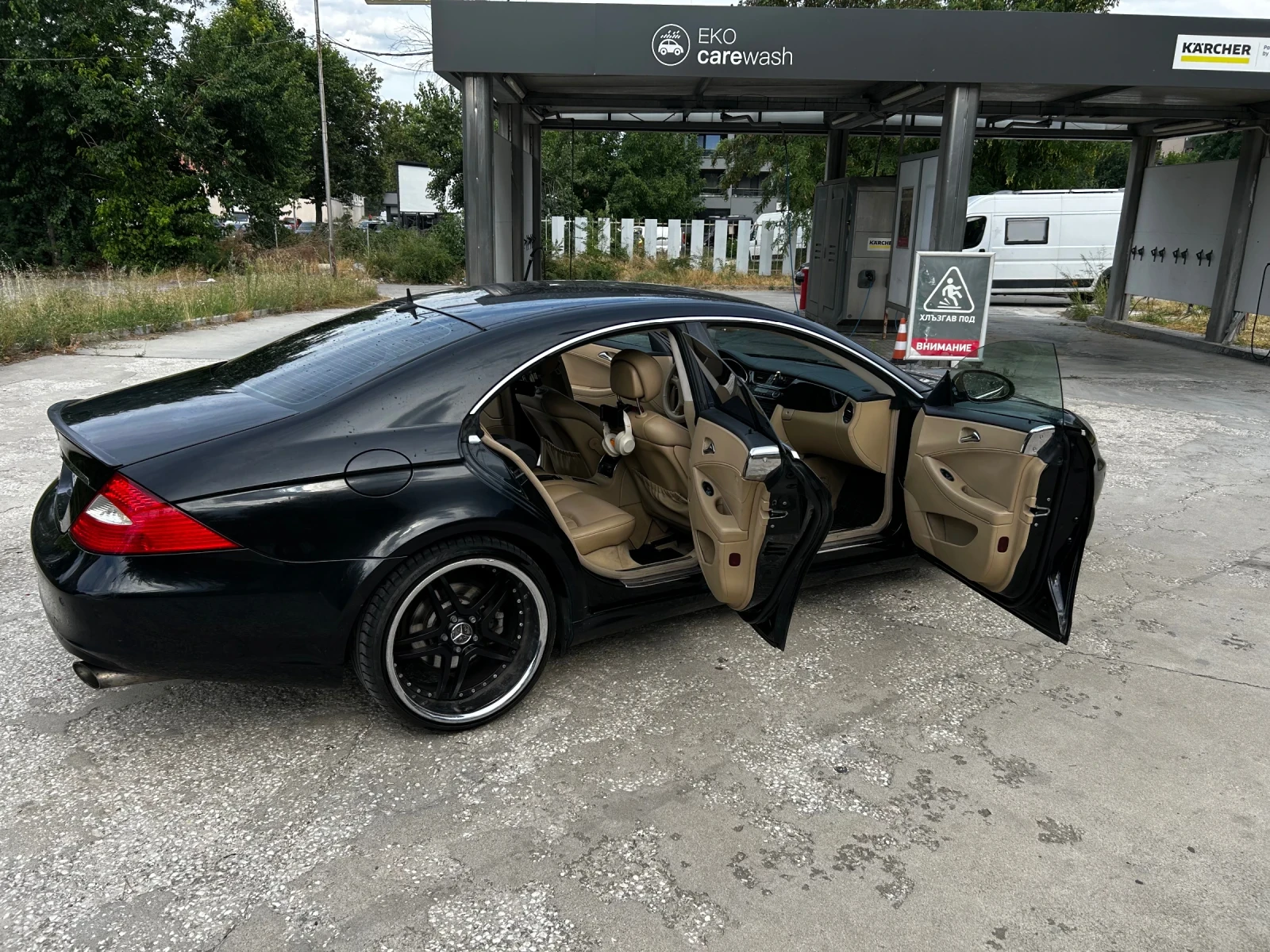 Mercedes-Benz CLS 320, снимка 9 - Автомобили и джипове - 55211323