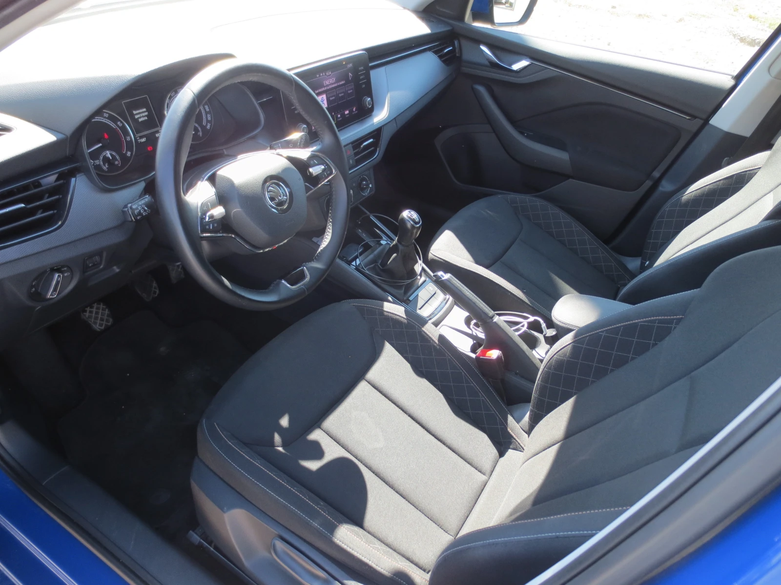 Skoda Scala 1.2 i, снимка 9 - Автомобили и джипове - 55671684