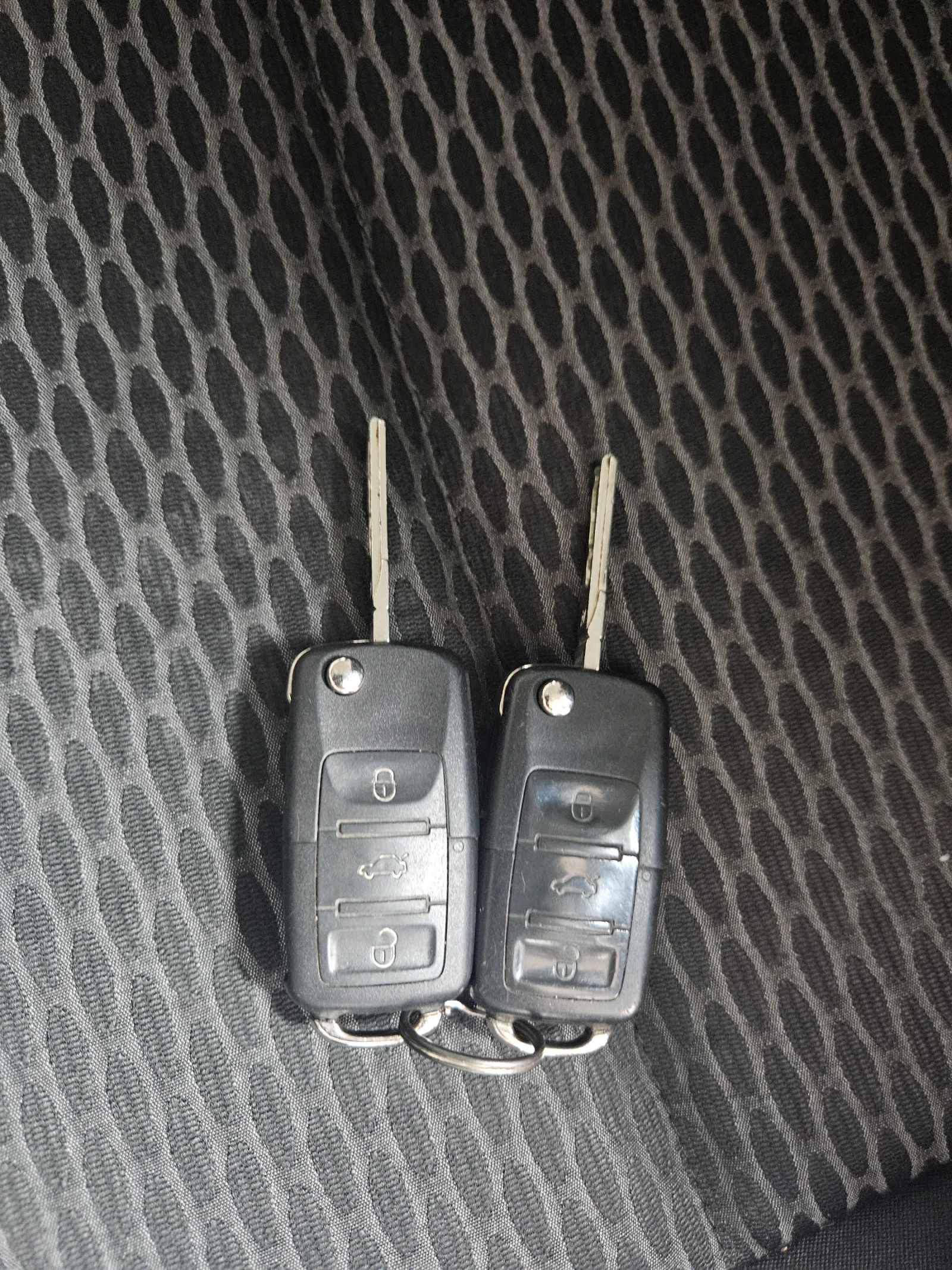 VW Golf 2.0TDI, снимка 16 - Автомобили и джипове - 55672576