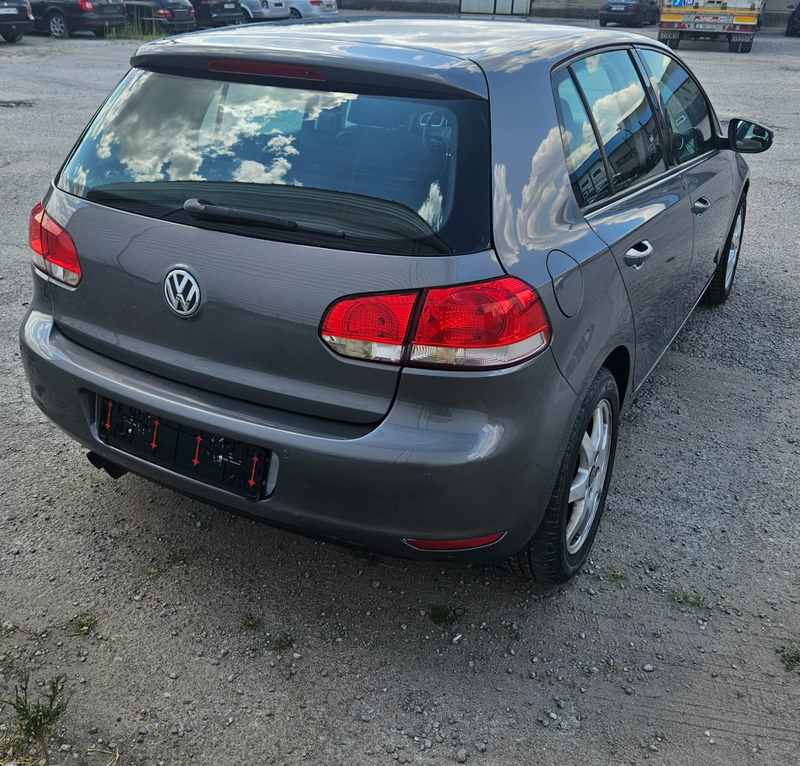 VW Golf 2.0TDI, снимка 5 - Автомобили и джипове - 55672576