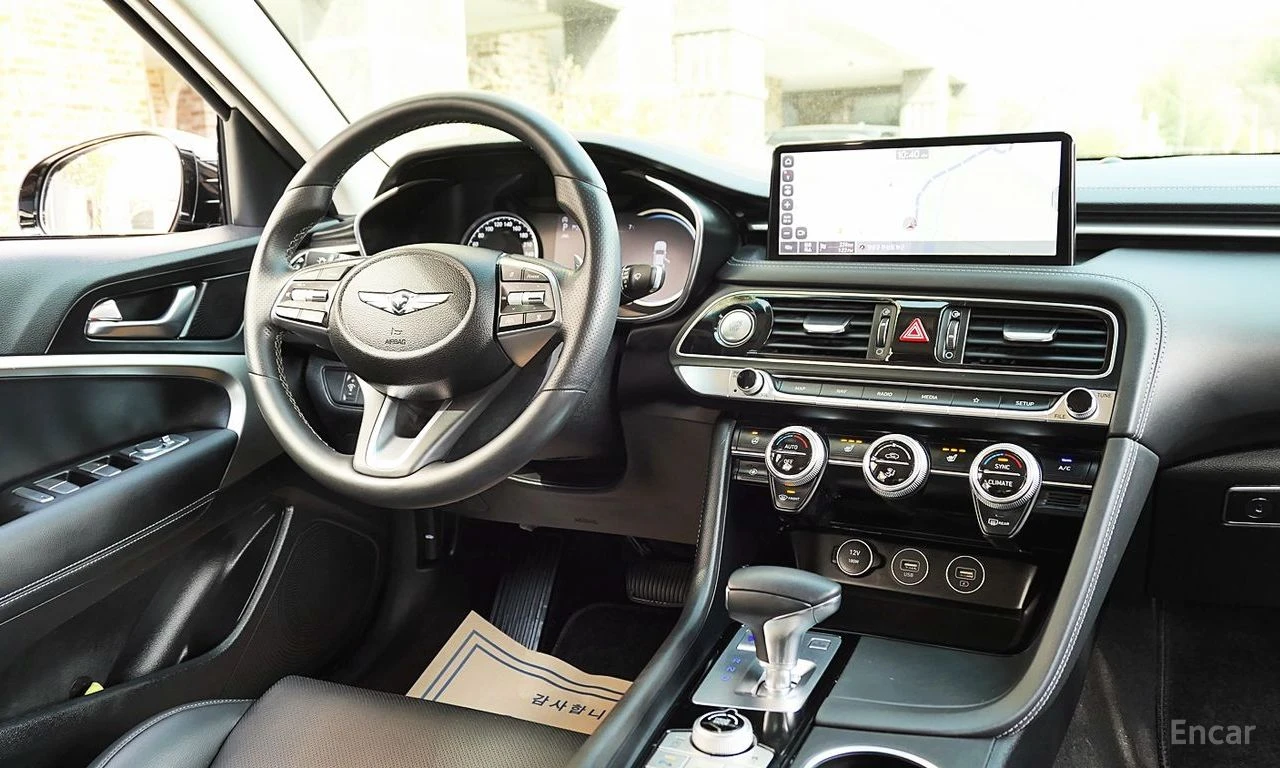 Genesis G70 3.3T AWD* DISTRONIC* ПОДГРЕВ* КАМЕРА* КРАЙНА ЦЕНА*, снимка 8 - Автомобили и джипове - 55691483