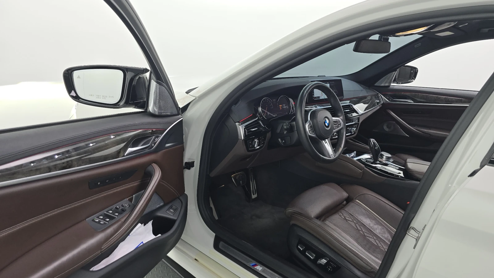 BMW 540 i XDRIVE ' M PKG ' DISTRONIC, снимка 10 - Автомобили и джипове - 55902927