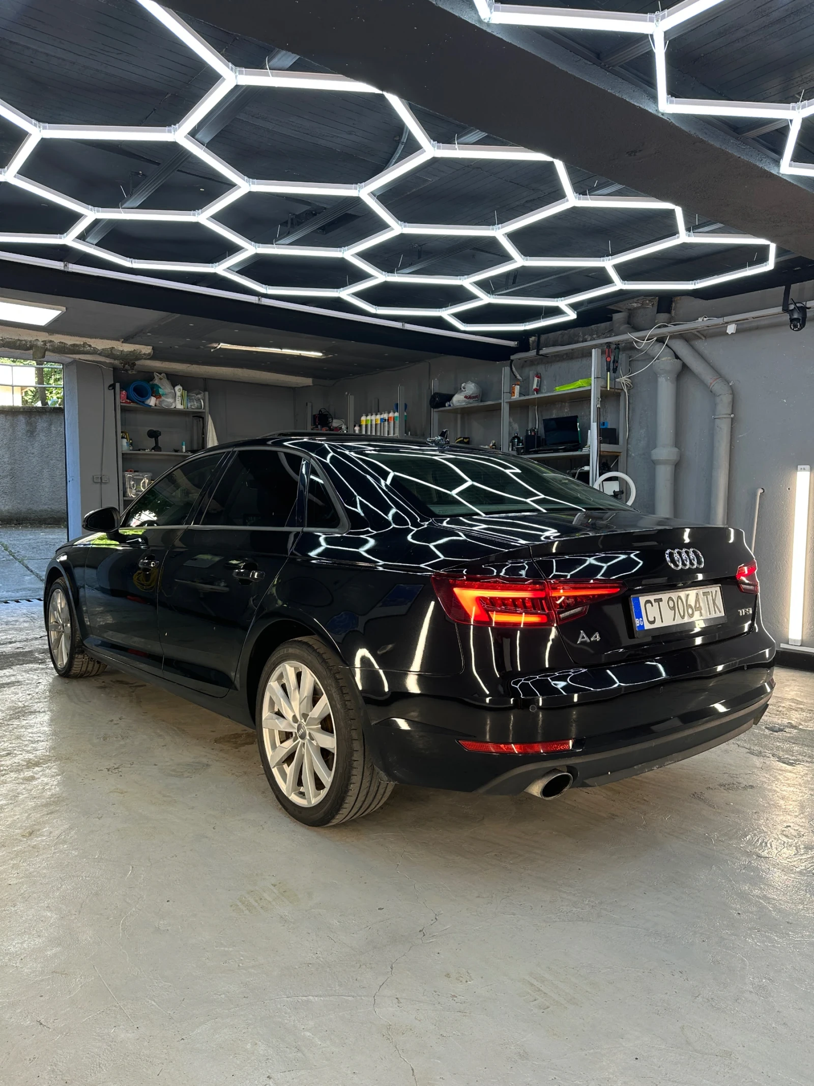 Audi A4 2.0 TFSI, снимка 5 - Автомобили и джипове - 56152448