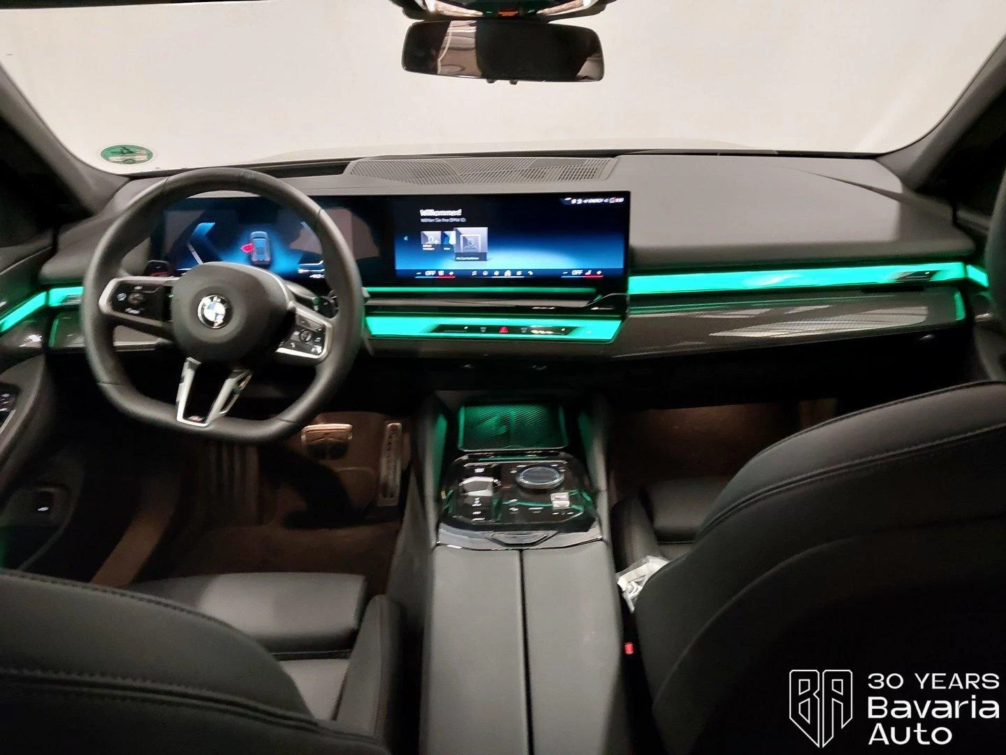 BMW 520 i Touring Steptronic, снимка 6 - Автомобили и джипове - 56302791