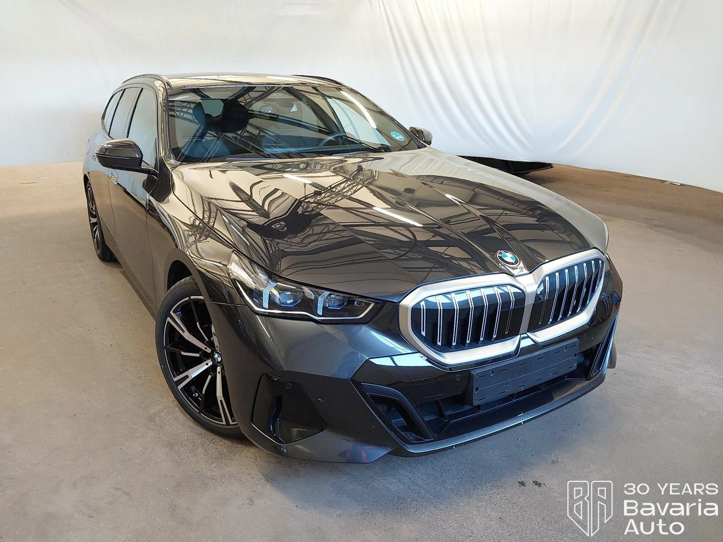 BMW 520 i Touring Steptronic, снимка 4 - Автомобили и джипове - 56302791