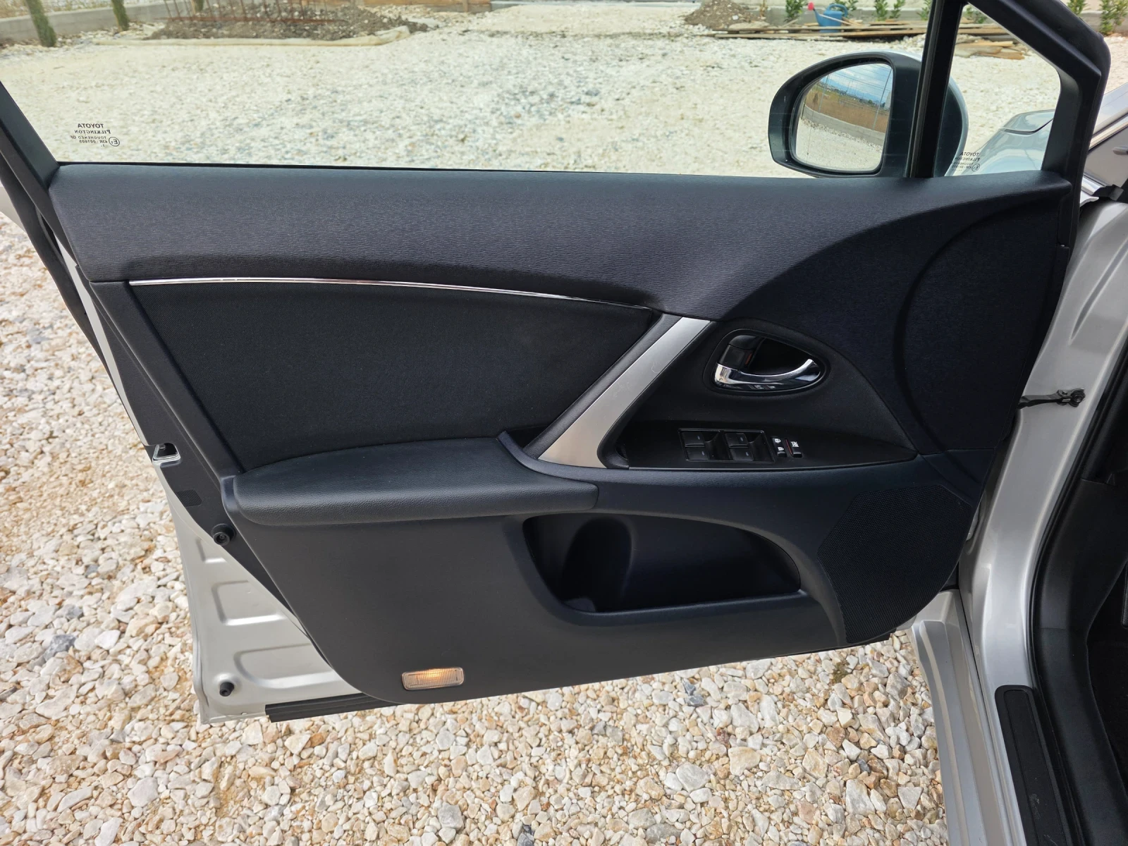 Toyota Avensis 1.8 Vvti FaceLift ��������� ������ ���� 5 | Mobile.bg � ����������� 5