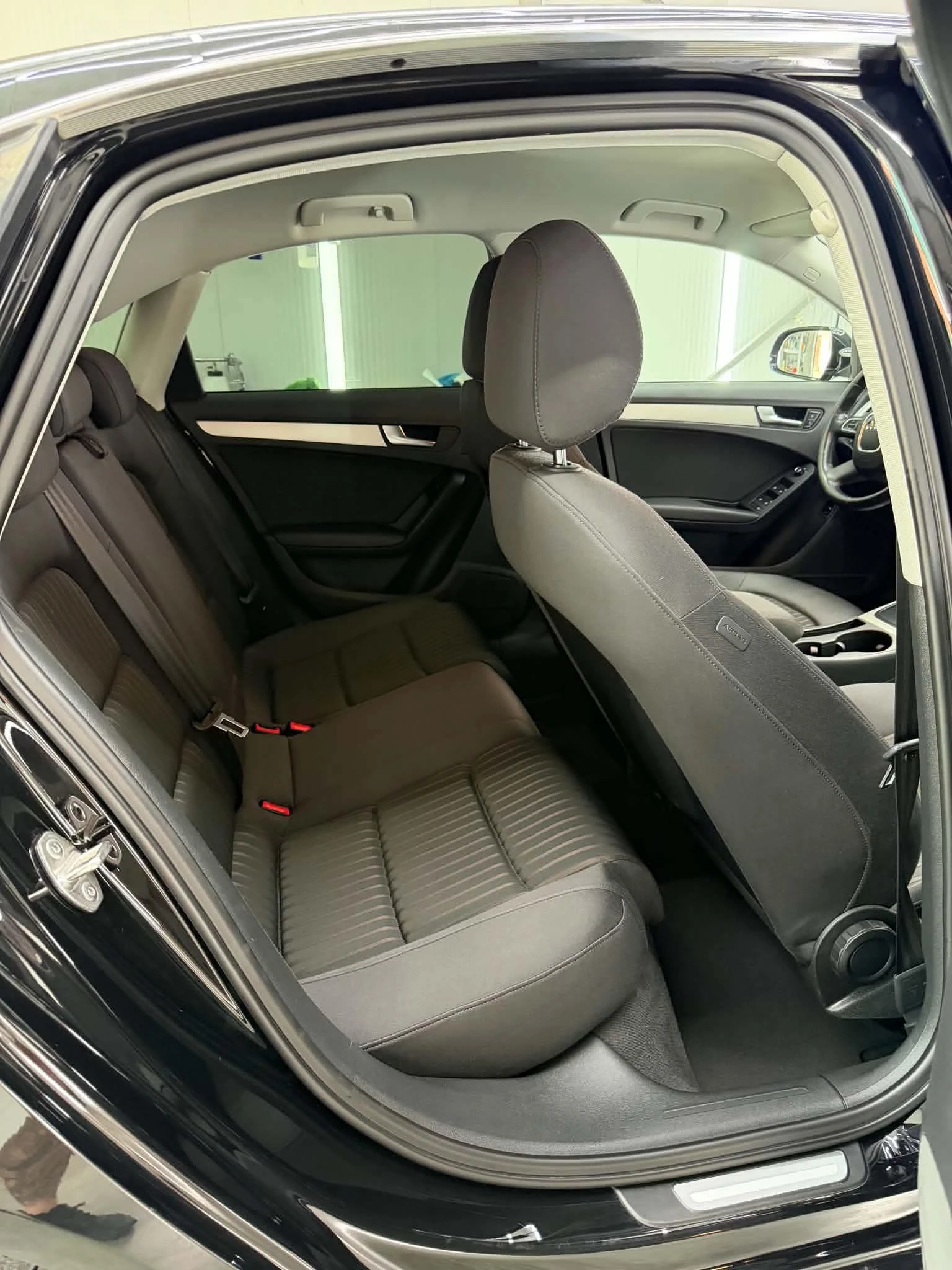 Audi A4, снимка 11 - Автомобили и джипове - 56565593