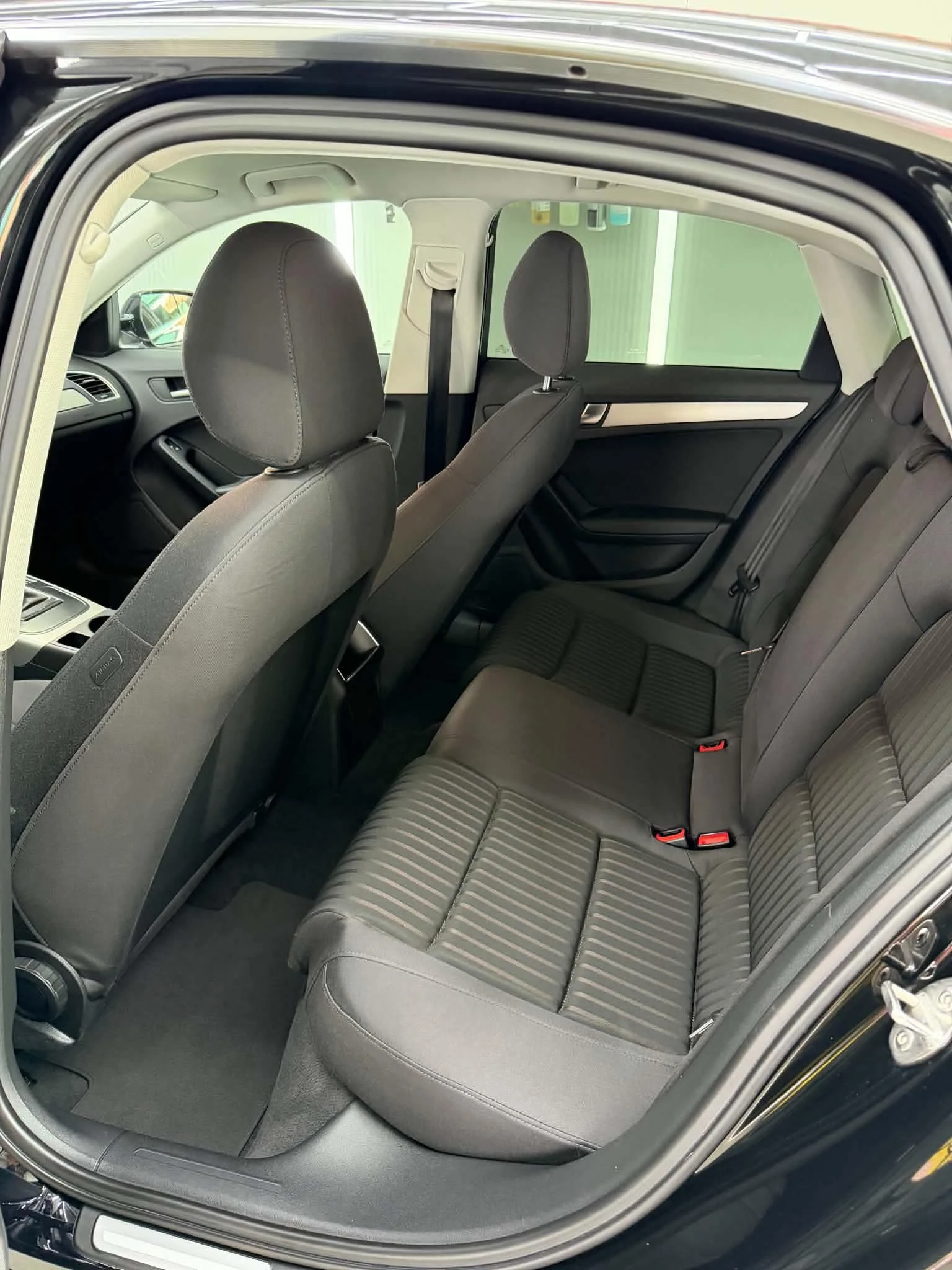 Audi A4, снимка 10 - Автомобили и джипове - 56565593