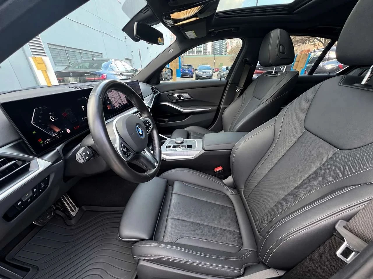 BMW 330, снимка 10 - Автомобили и джипове - 56727091