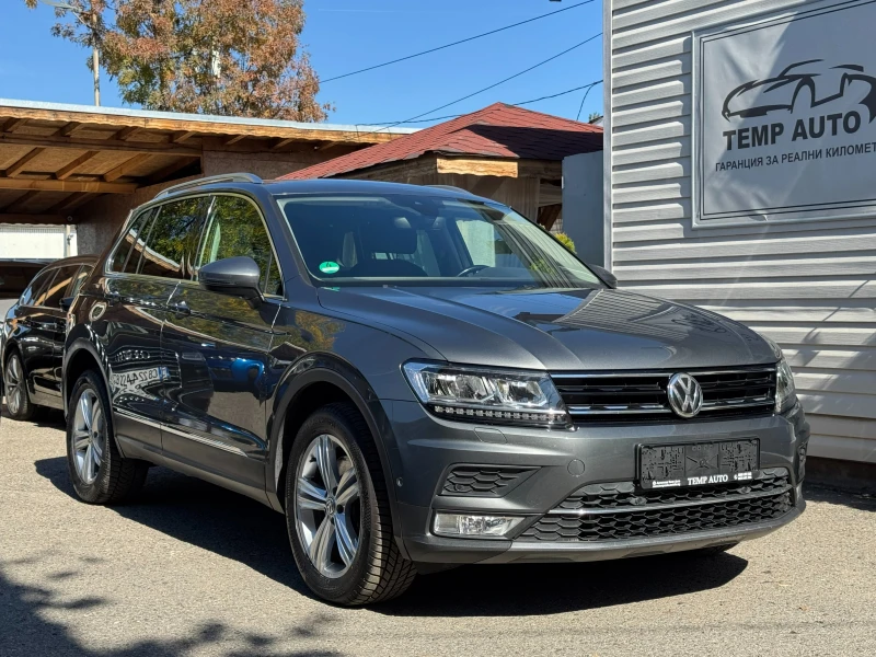 VW Tiguan 190kc* 4x4* СЕРВИЗНА КНИЖКА С ПЪЛНА ИСТОРИЯ В VW, снимка 3 - Автомобили и джипове - 47957466