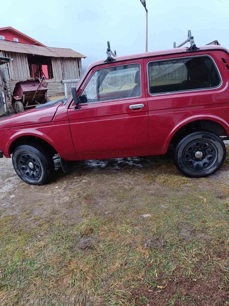 Lada Niva, снимка 8 - Автомобили и джипове - 52450247