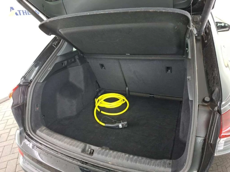 Audi Q4 ETron 40, 82 KW, снимка 8 - Автомобили и джипове - 51587204