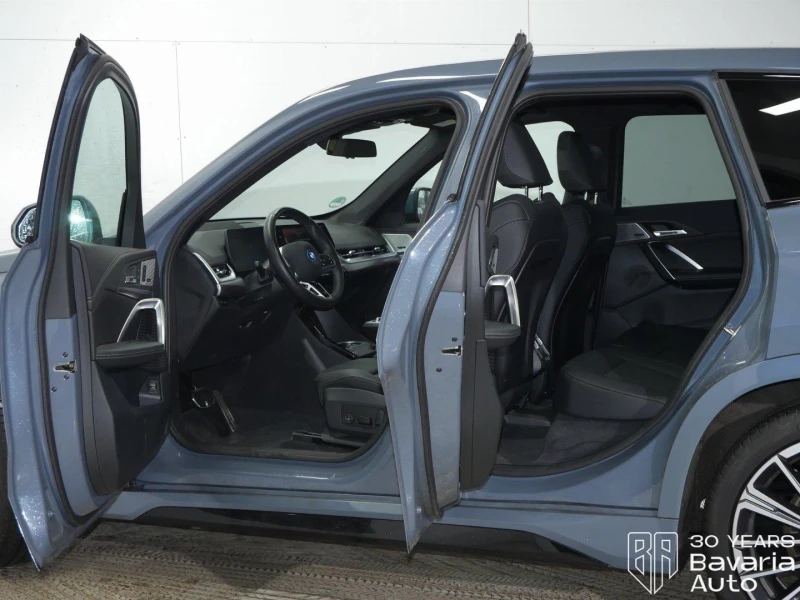 BMW iX1 30 xDrive M Sport Paket, снимка 5 - Автомобили и джипове - 52833587