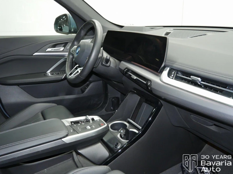 BMW iX1 30 xDrive M Sport Paket, снимка 7 - Автомобили и джипове - 52833587