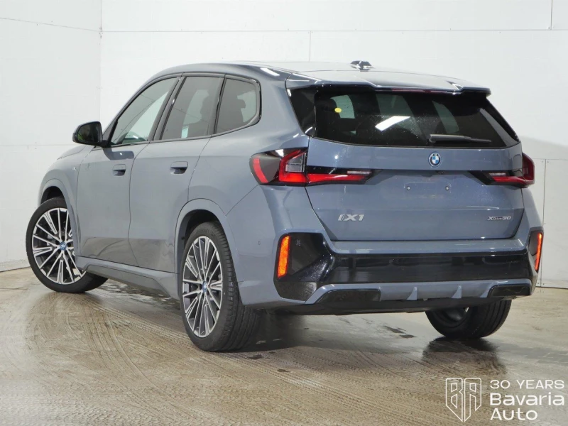 BMW iX1 30 xDrive M Sport Paket, снимка 2 - Автомобили и джипове - 52833587