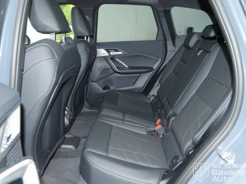 BMW iX1 30 xDrive M Sport Paket, снимка 8 - Автомобили и джипове - 52833587