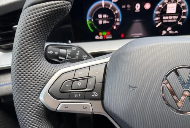 VW Tayron 1.5 TSI* e-HYBRID* R-LINE* KEYLESS* DISTR* 360 CAM - изображение 6