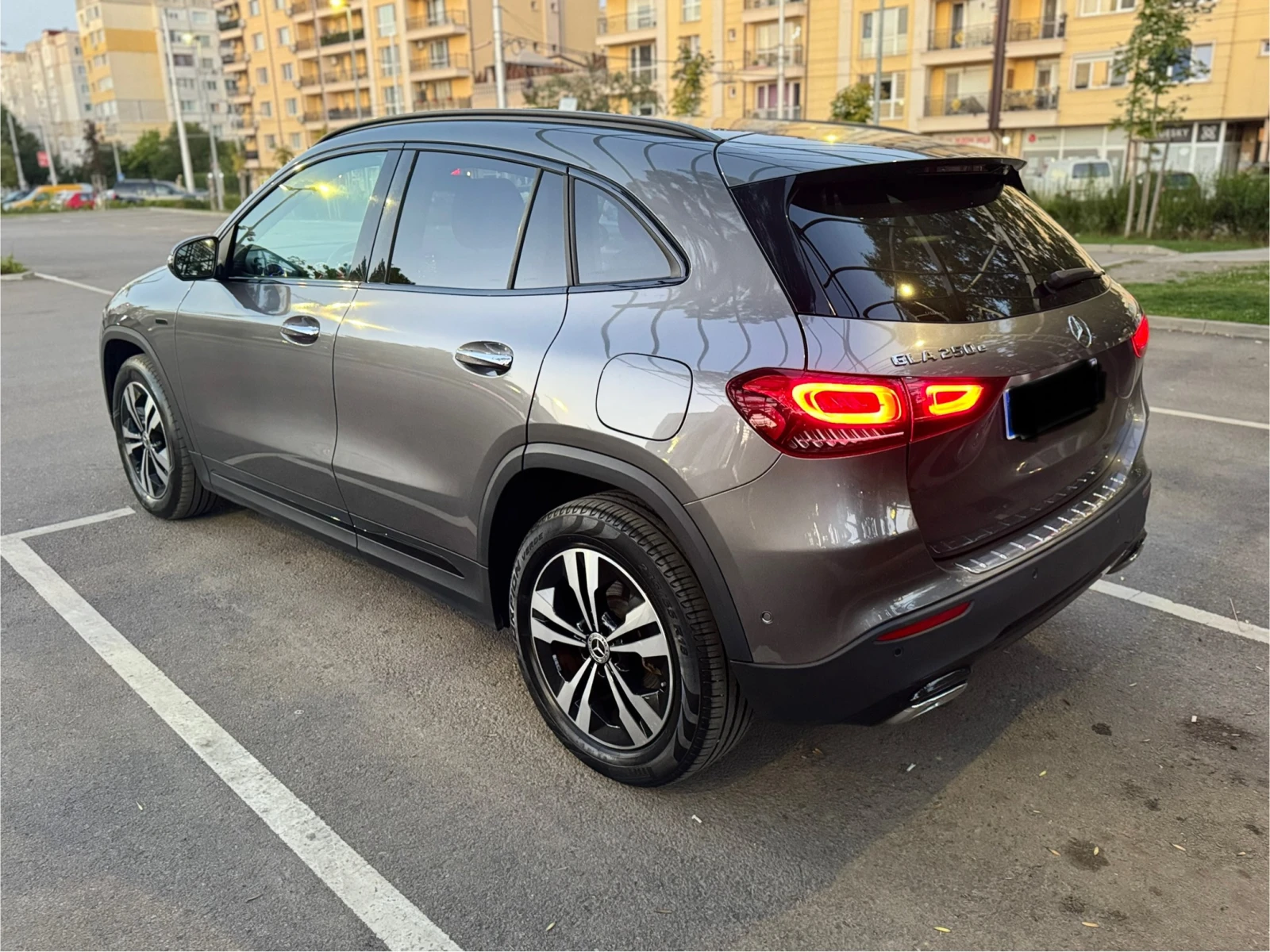 Mercedes-Benz GLA 250 е PLUG IN HYBRID - изображение 3