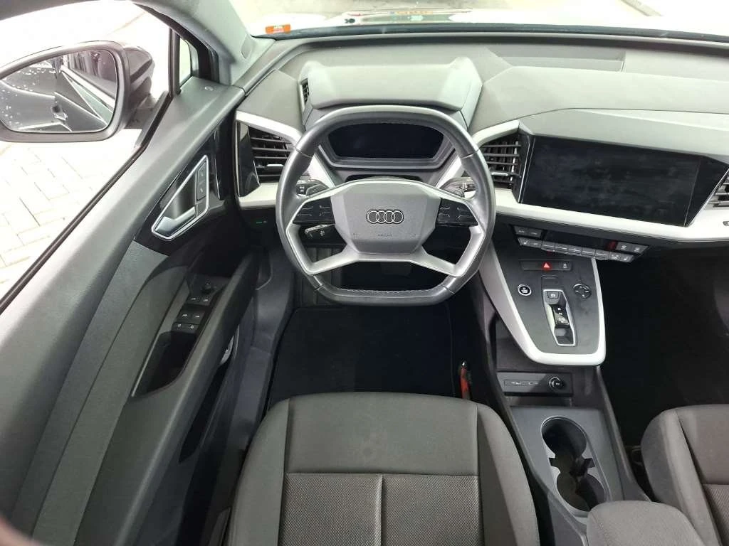Audi Q4 ETron 40, 82 KW - изображение 6