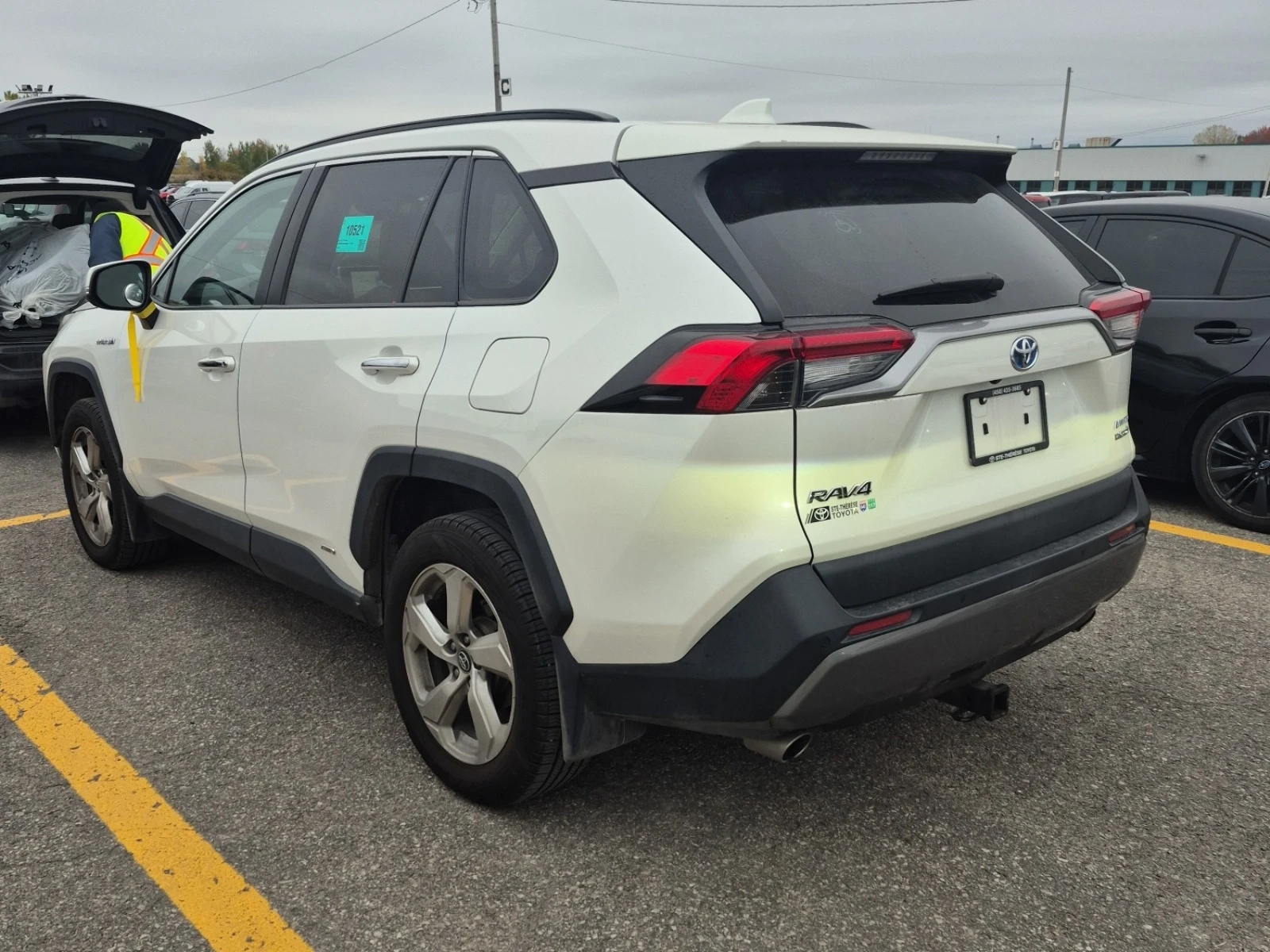 Toyota Rav4 HYBRID LIMITED * * CARFAX * * АВТО КРЕДИТ * *  - изображение 4