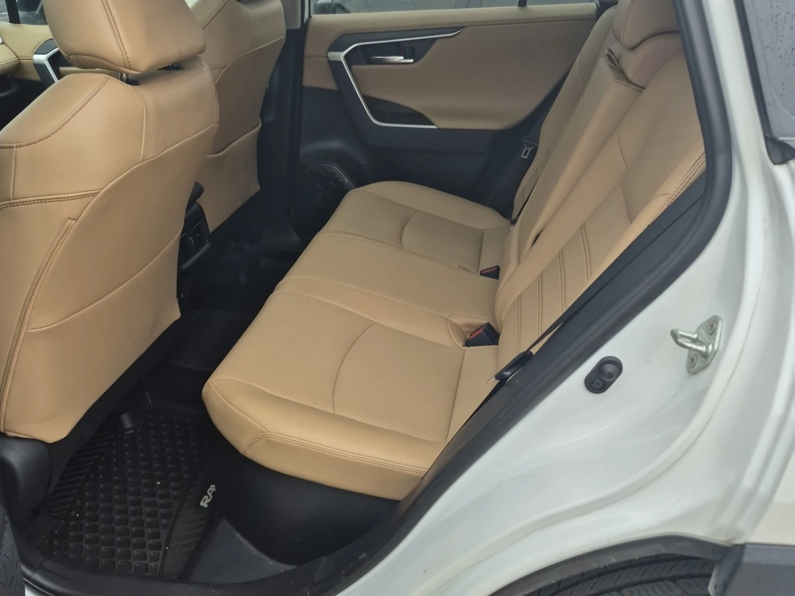 Toyota Rav4 HYBRID LIMITED * * CARFAX * * АВТО КРЕДИТ * *  - изображение 8