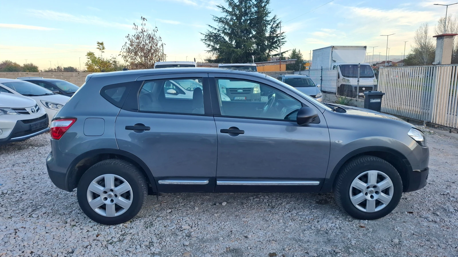Nissan Qashqai 1.5 DCI - изображение 8