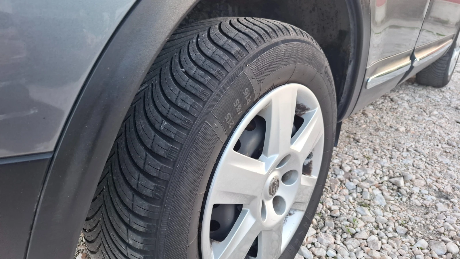 Nissan Qashqai 1.5 DCI - изображение 9