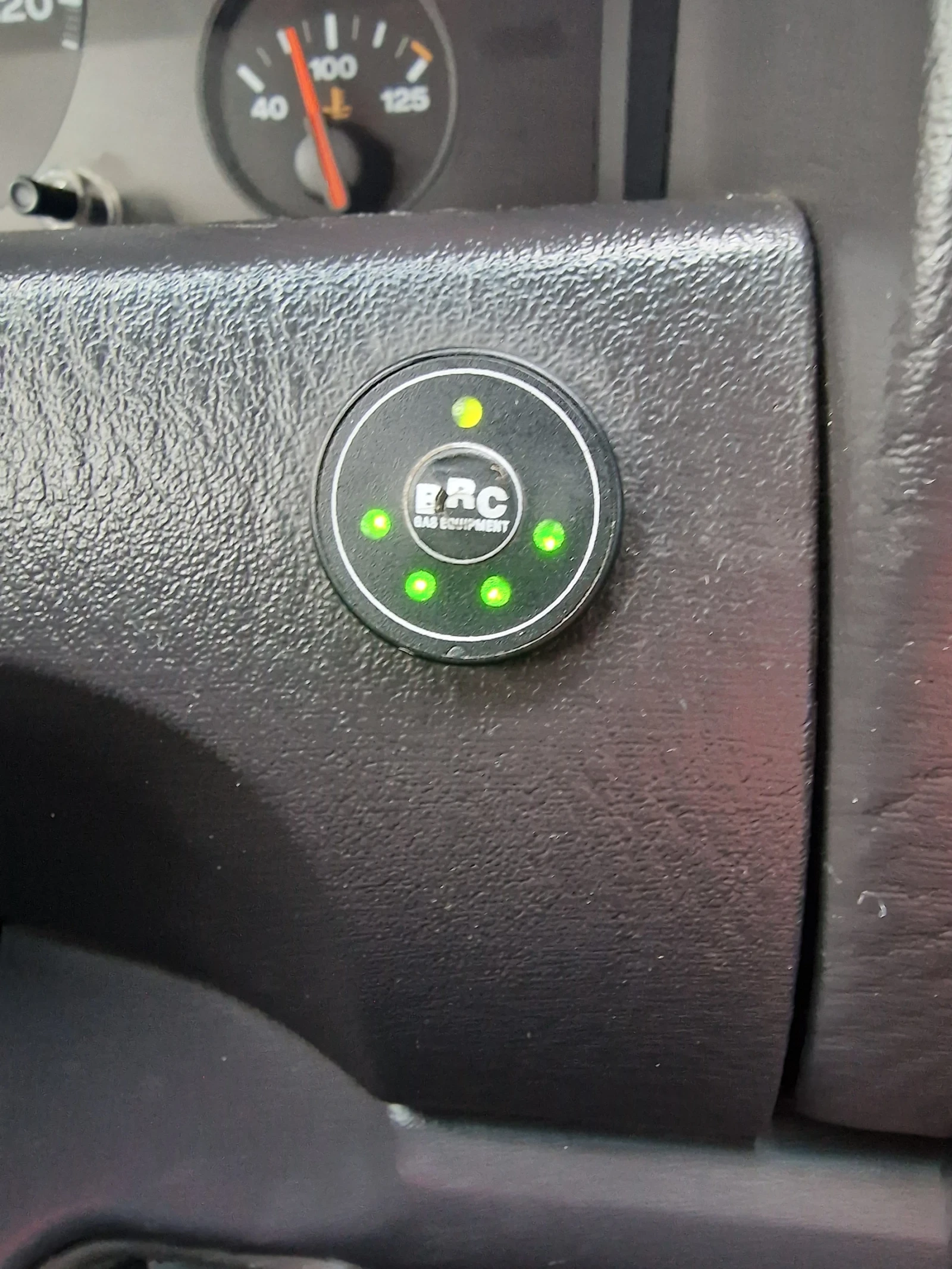 Jeep Grand cherokee 4.7 QADRA-DRIVE LPG, снимка 13 - Автомобили и джипове - 53703681