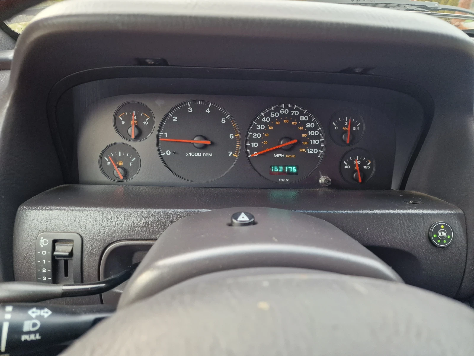 Jeep Grand cherokee 4.7 QADRA-DRIVE LPG, снимка 12 - Автомобили и джипове - 53703681