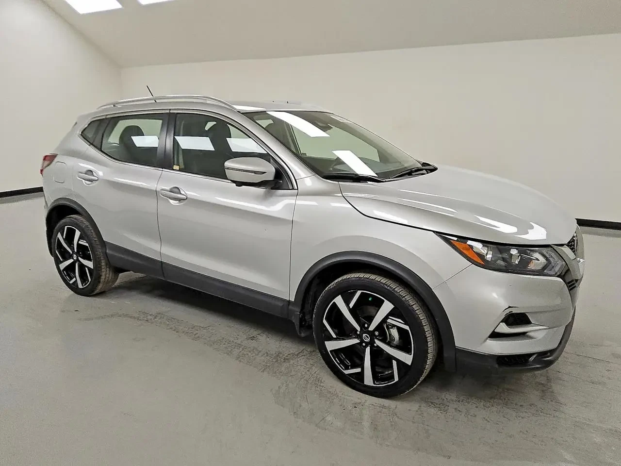 Nissan Rogue, снимка 3 - Автомобили и джипове - 54079115