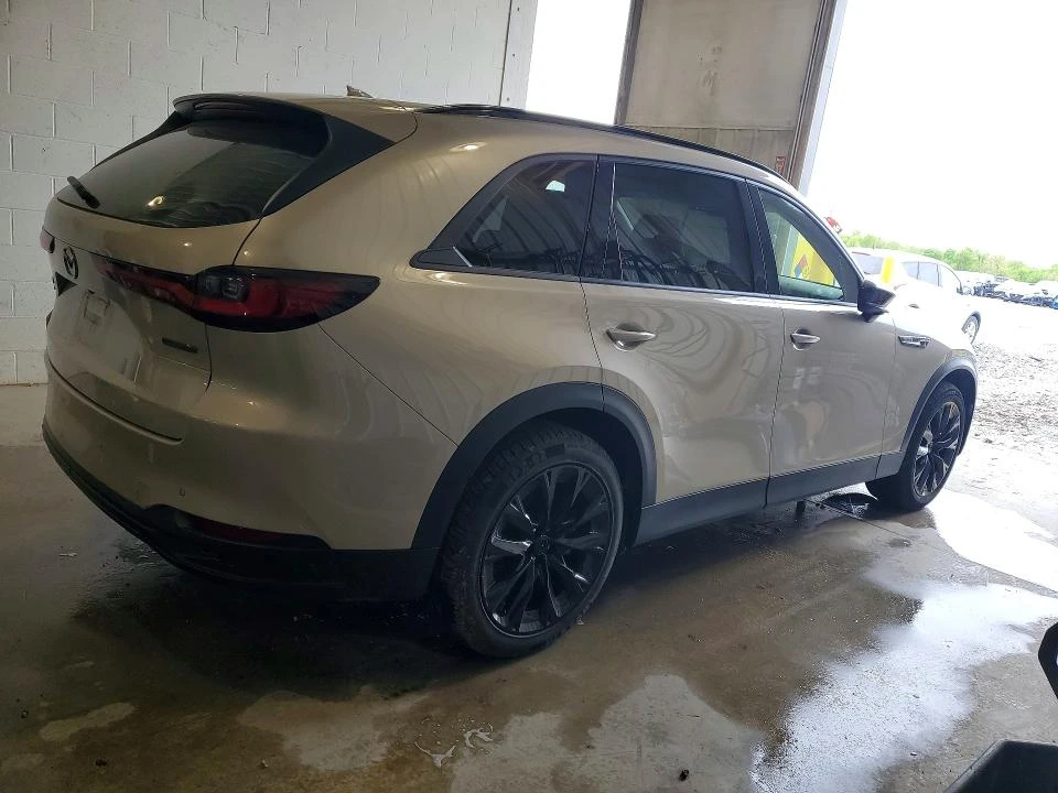 Mazda CX-90 3.3L 6 ALL WHEEL DRIVE | Mobile.bg � ����������� 3