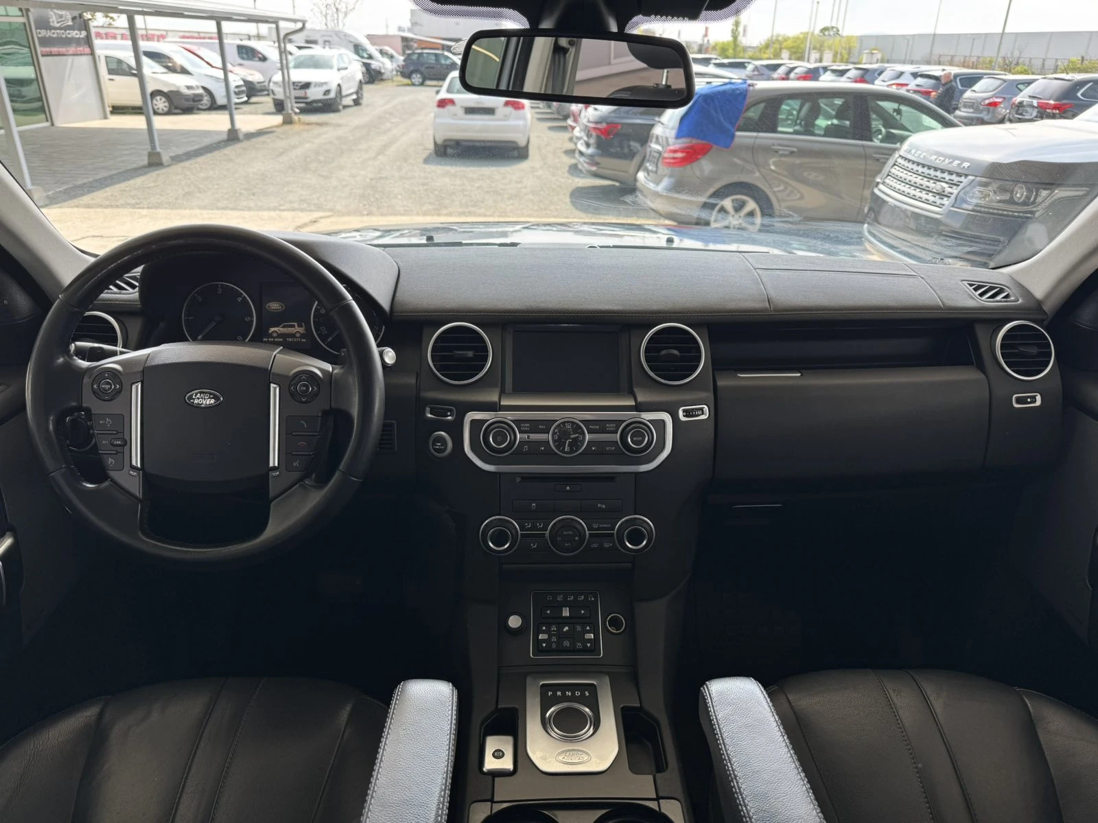 Land Rover Discovery 3.0HSE* 250ps* 4x4* 7М* MERIDIAN* НАВИ* КАМЕРА* , снимка 11 - Автомобили и джипове - 54340980