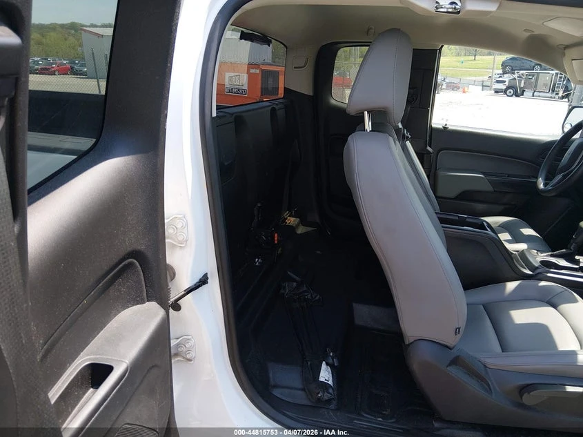 Chevrolet Colorado 2.5l Wt, снимка 8 - Автомобили и джипове - 54351211