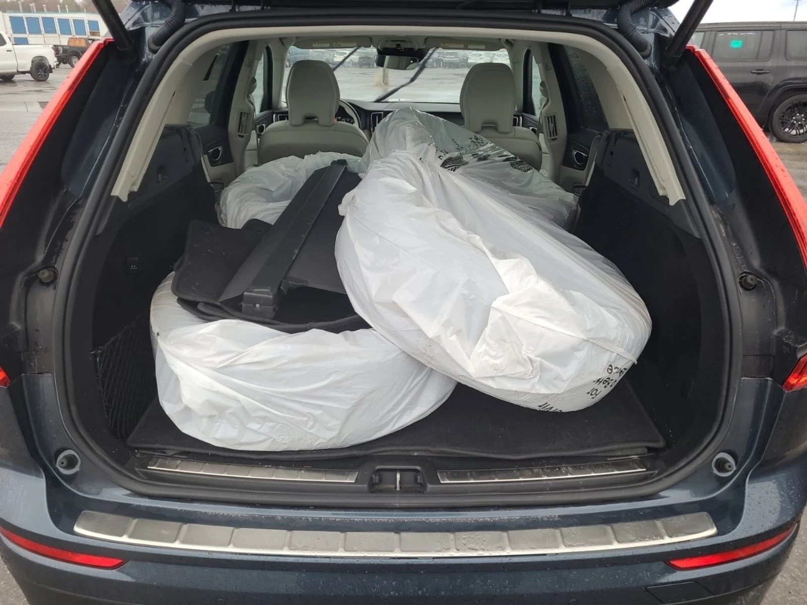 Volvo XC60 Momentum Т6/Кейлес/Digital Dash/Lane assist, снимка 13 - Автомобили и джипове - 54367359