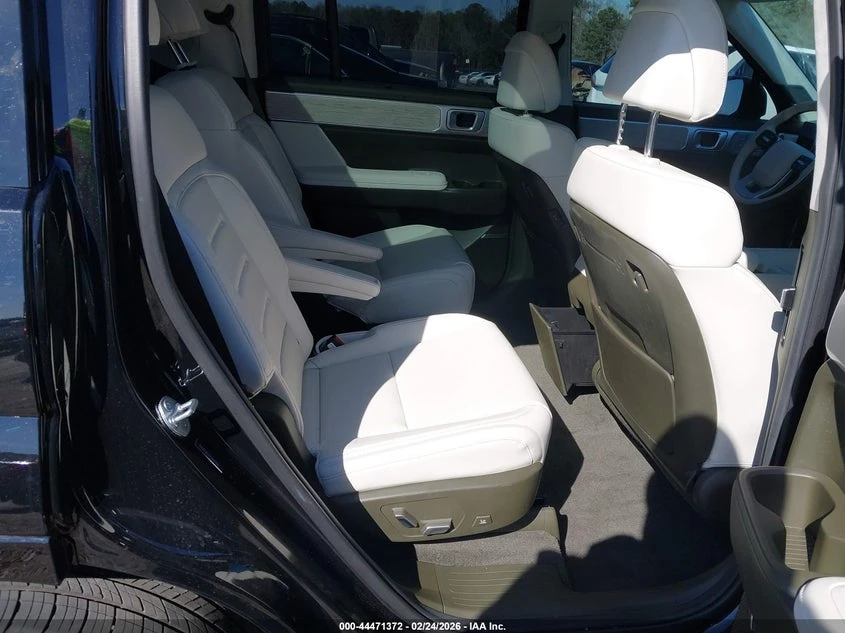 Hyundai Santa fe 1.6l Hybrid Calligraphy, снимка 8 - Автомобили и джипове - 54490908