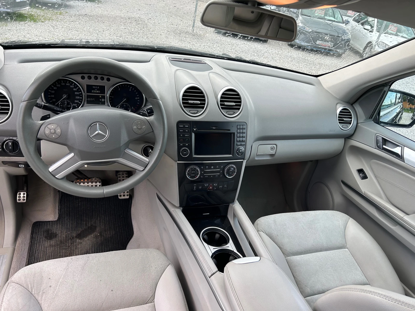 Mercedes-Benz ML 320 3.2CDI EURO4 4X4, снимка 10 - Автомобили и джипове - 54513746