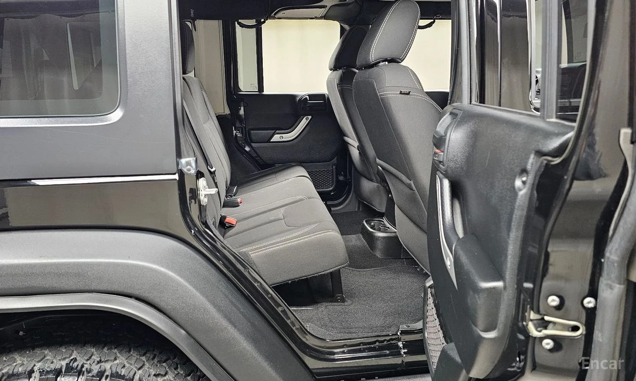 Jeep Wrangler UNLIMITED RUBICON/3.6/ЛЕБЕДКА/КАМЕРА/НАВИ, снимка 12 - Автомобили и джипове - 54623571