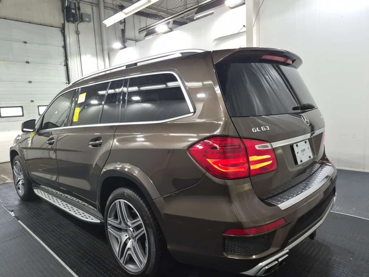 Mercedes-Benz GL 63 AMG * 360 КАМЕРА * ПАНОРАМА * ОБДУХВАНЕ * АВТОКРЕДИТ, снимка 5 - Автомобили и джипове - 54913360