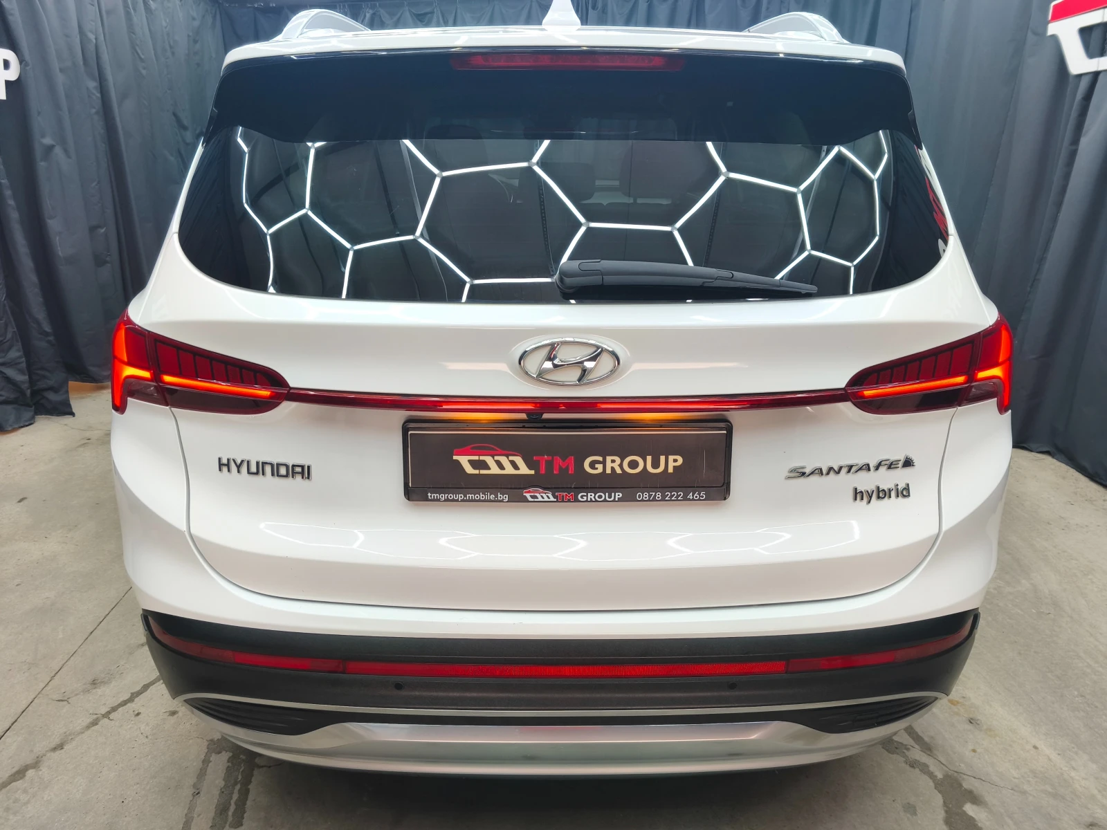 Hyundai Santa fe 1.6T-GDI HEV 4WD230k.c Automatic* 7mesta * Xclass*, снимка 5 - Автомобили и джипове - 55538505
