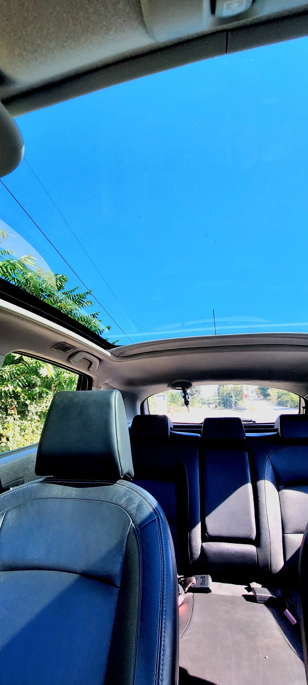 Nissan Qashqai 1.5 dCi-106 к.с/Мулти волан/Panorama/6 скорости, снимка 16 - Автомобили и джипове - 55736680
