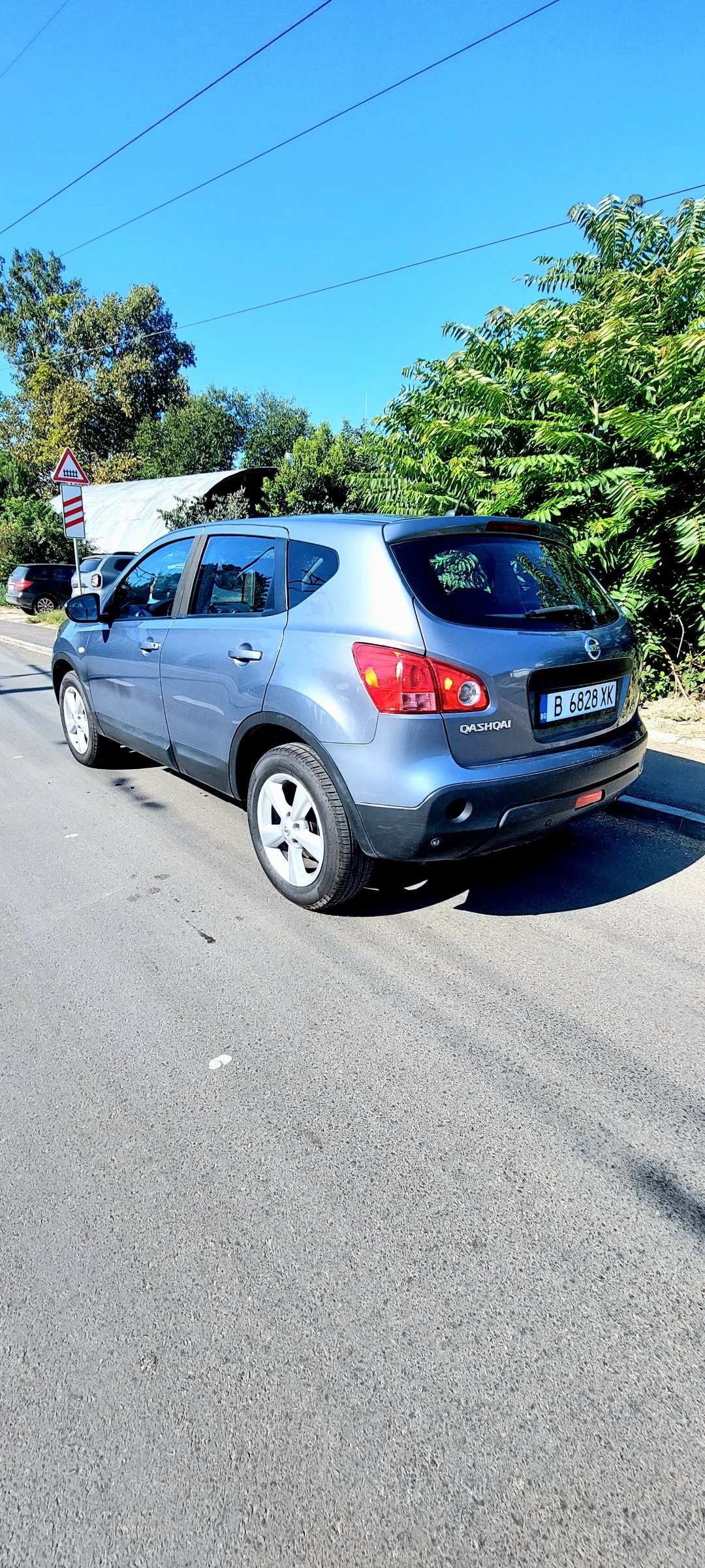 Nissan Qashqai 1.5 dCi-106 к.с/Мулти волан/Panorama/6 скорости, снимка 4 - Автомобили и джипове - 55736680