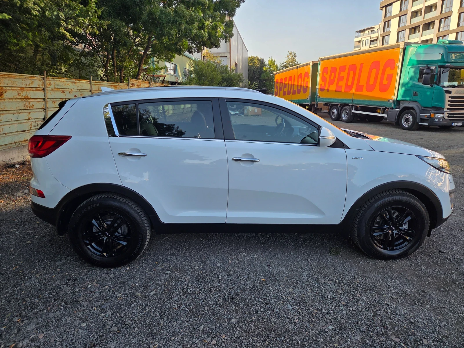Kia Sportage 2.0CRDI-FACE-LIFT 4x4, снимка 7 - Автомобили и джипове - 55872682