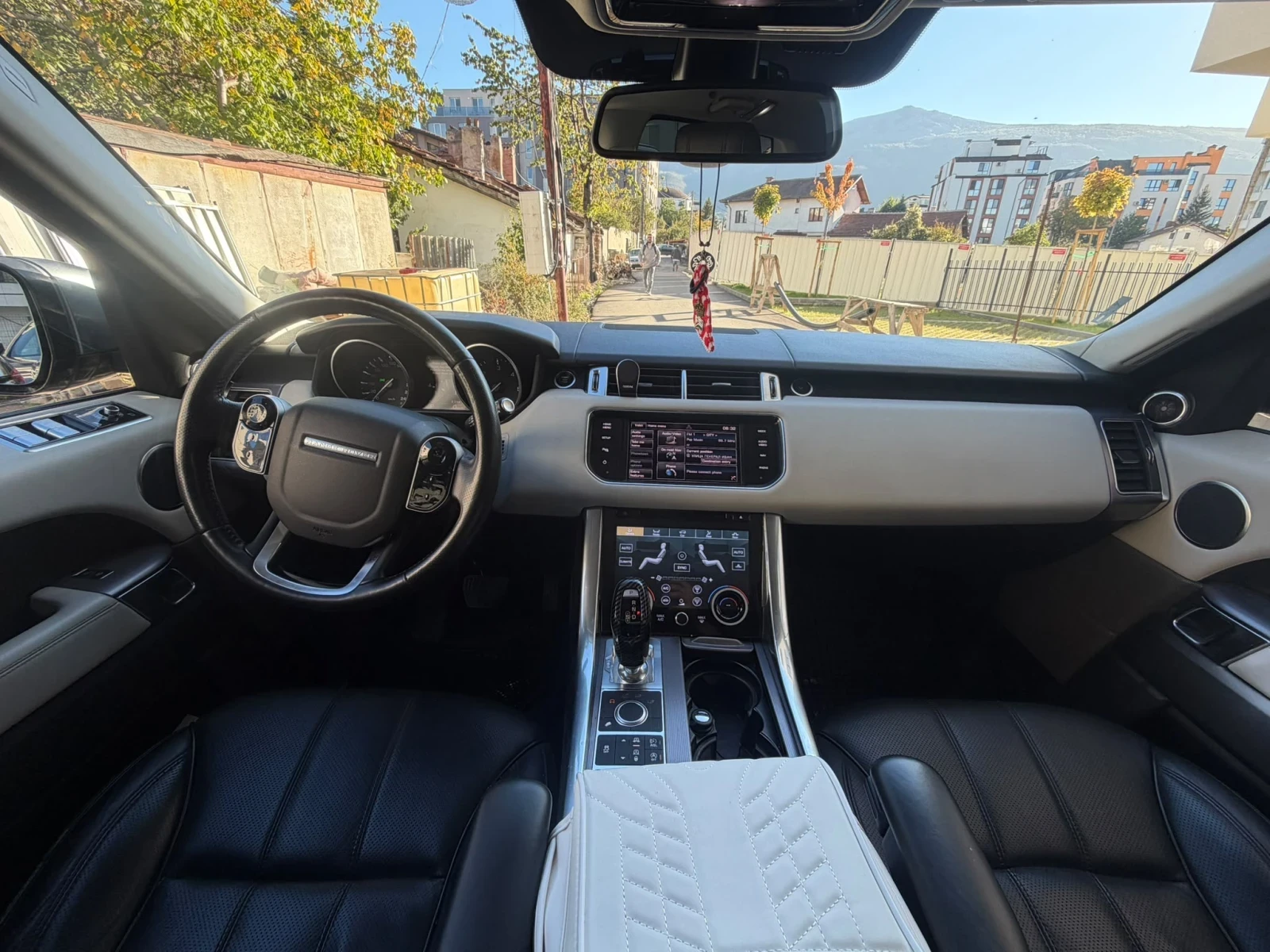 Land Rover Range Rover Sport СПЕШНО, снимка 9 - Автомобили и джипове - 56601265