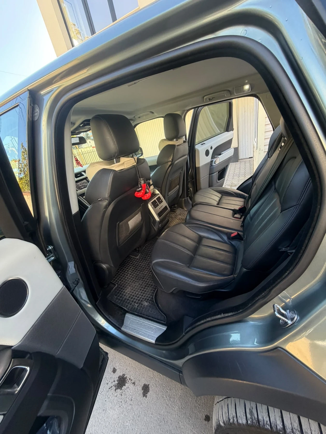 Land Rover Range Rover Sport СПЕШНО, снимка 8 - Автомобили и джипове - 56601265