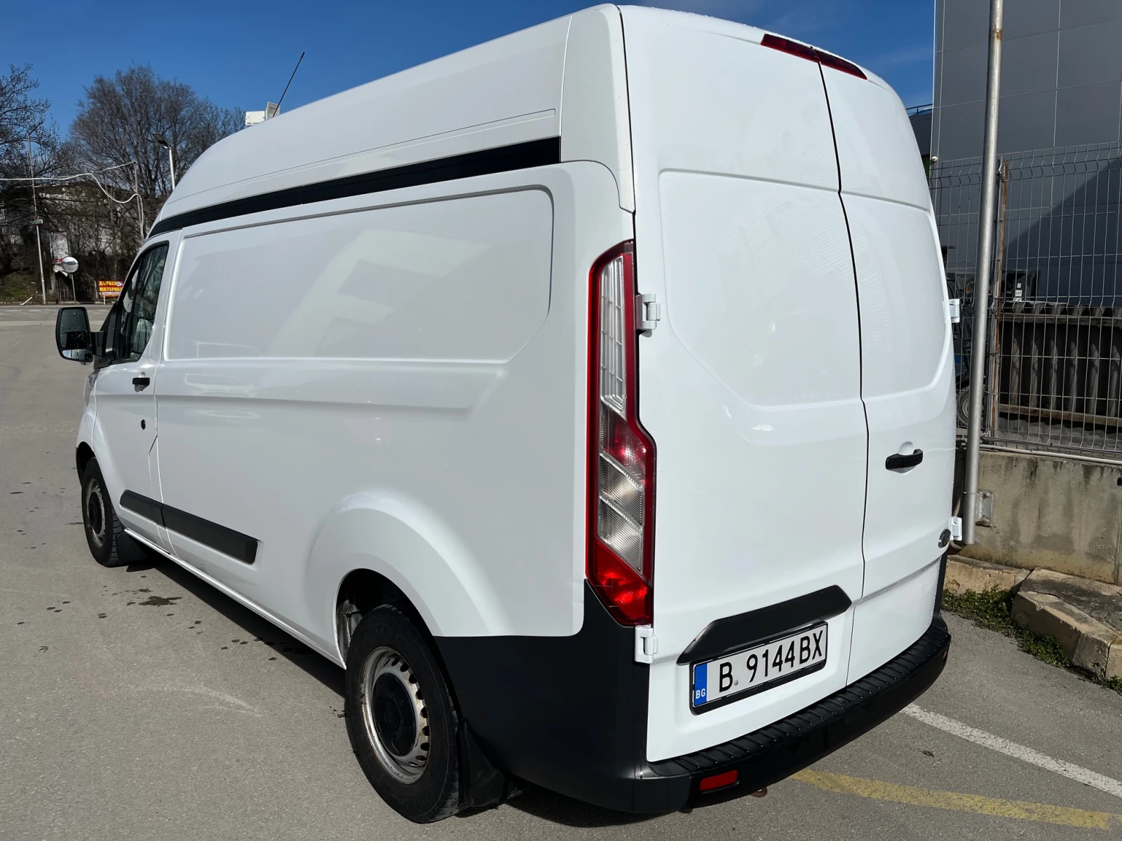 Ford Transit Custom 2.2 TDCI L2H2, снимка 8 - Бусове и автобуси - 54292065