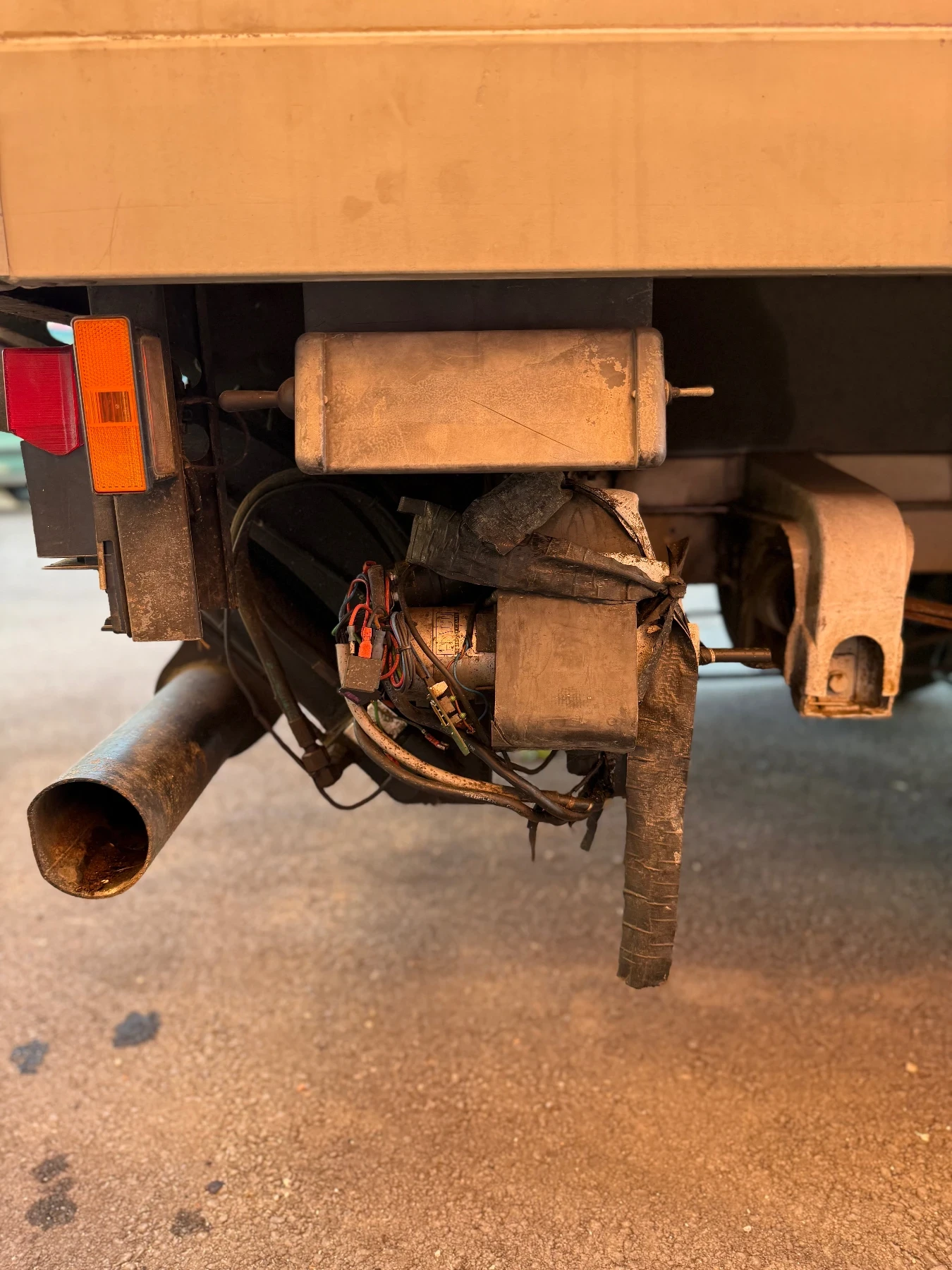 VW Crafter, снимка 11 - Бусове и автобуси - 54495284